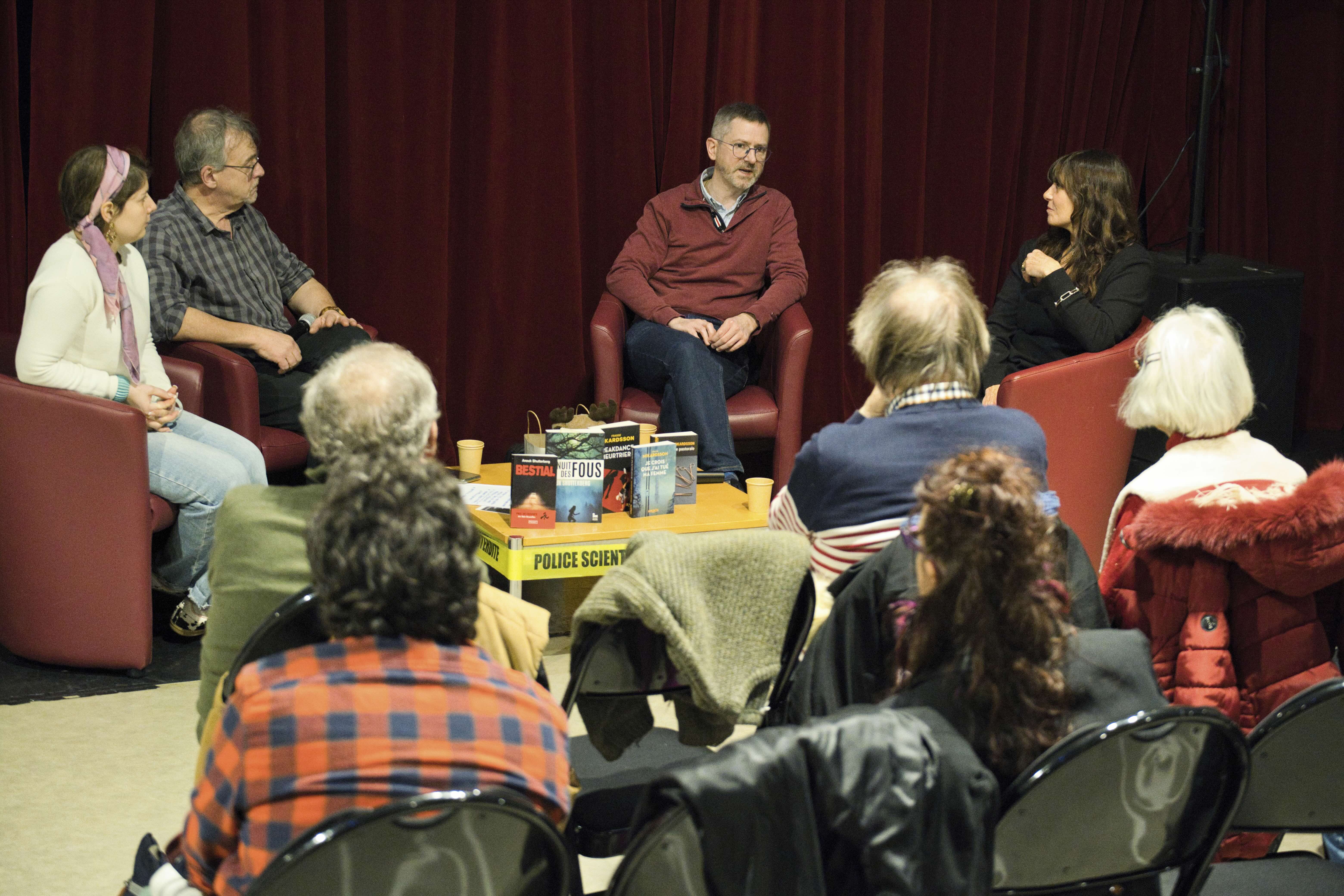 Table ronde avec Anouk Shutterberg, marraine du concours, et Frasse Mikardsson, auteur, médecin légiste et directeur adjoint de l’Institut médico-légal de Paris