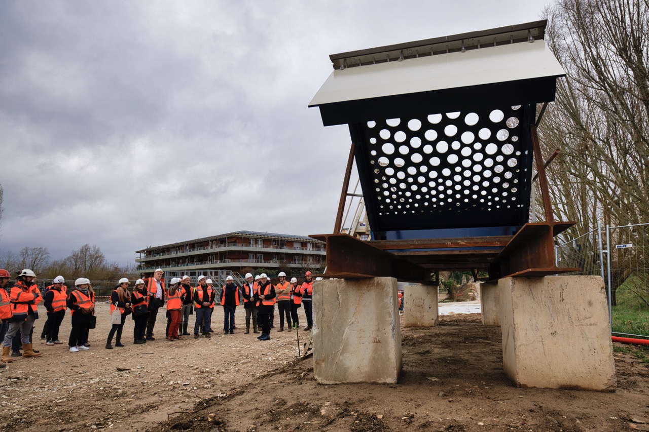 Prototype grandeur nature sur le chantier de la passerelle Poissy Carrières-sous-Poissy le 10 février 2026