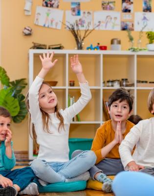 pour une séance magique de petites histoires en musique, de comptines et chansonnettes pour les tout-petits.