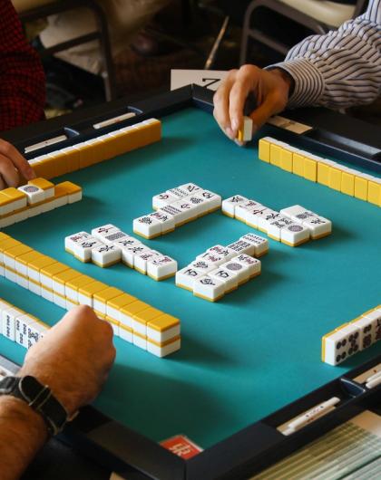 Illustration de joueurs de mahjong