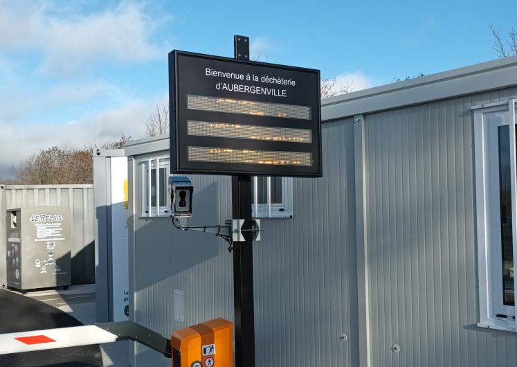 Système de lecture de plaque d'immatriculation à la déchèterie d'Aubergenville