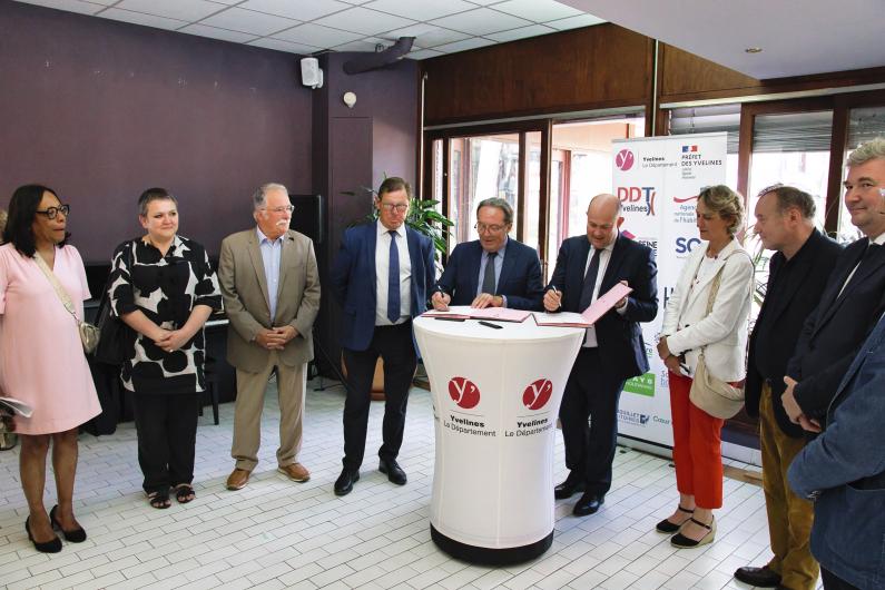 Signature du Pacte territorial France Rénov’ Yvelinois 2025-2027