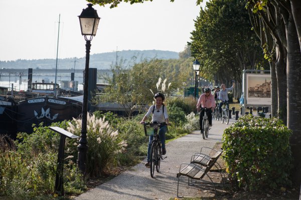 Vélo sur les bords de Seine à Conflans-Sainte-Honorine