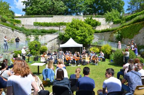 Guitares aux jardins