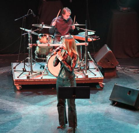 chanteuse et batteur